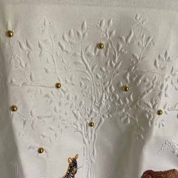P.G.B. White Top with Animals Zebra, Giraffe, Cheetah, Gold Studs Women's 1X - Picture 8 of 12
